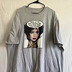 Elizabeth Taylor Graphic Tee